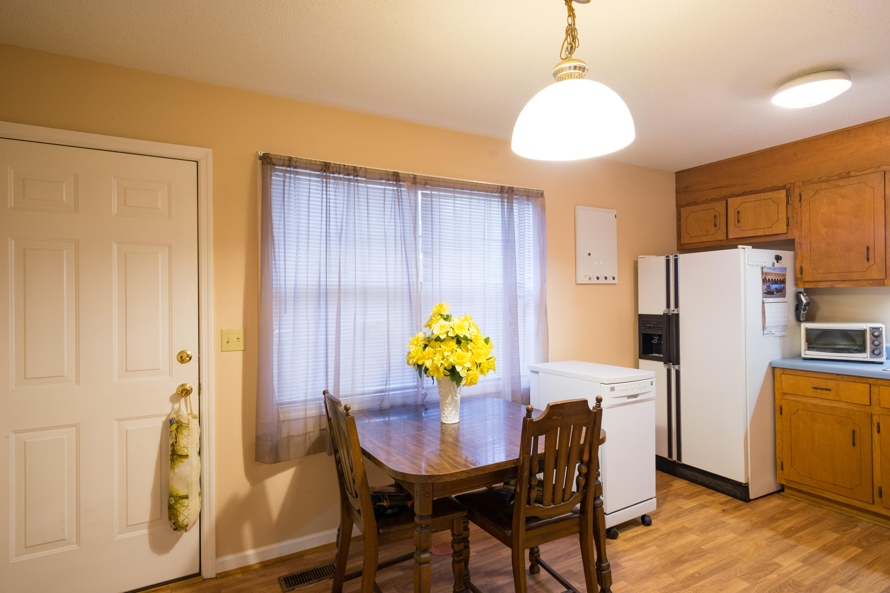 509 Mc Dowell Road Dunlap, TN 37327 - Photo 4 of 9 Kitchen / Eat in Area
