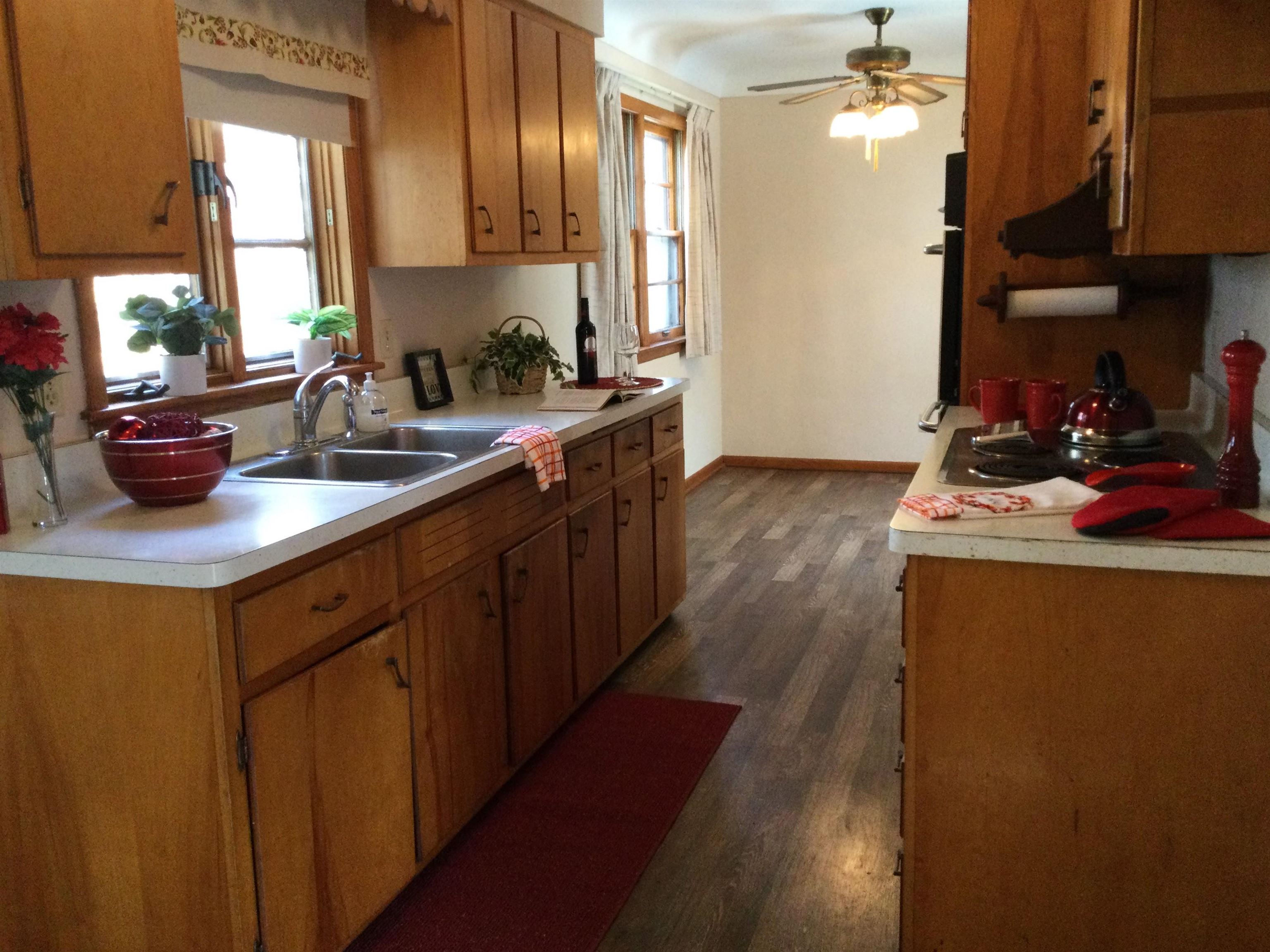 10381 Montague Road Winnebago, IL 61088 - Photo 12 of 36 Gallery Image 12