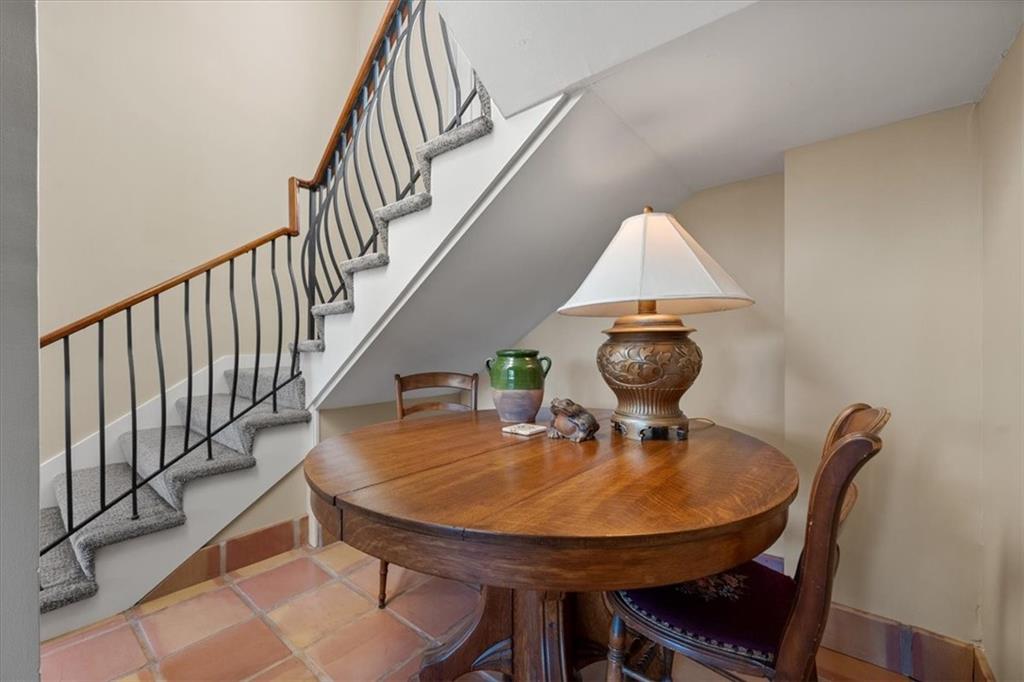 450 Hillcrest Road East Lake Quivira, KS 66217 - Photo 14 of 97