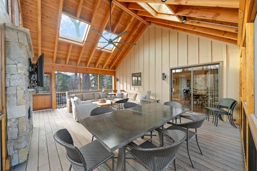 450 Hillcrest Road East Lake Quivira, KS 66217 - Photo 33 of 97