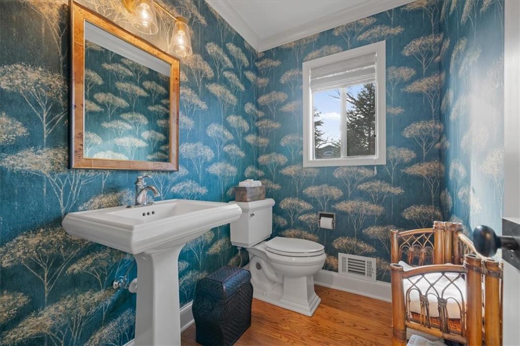 450 Hillcrest Road East Lake Quivira, KS 66217 - Photo 34 of 97