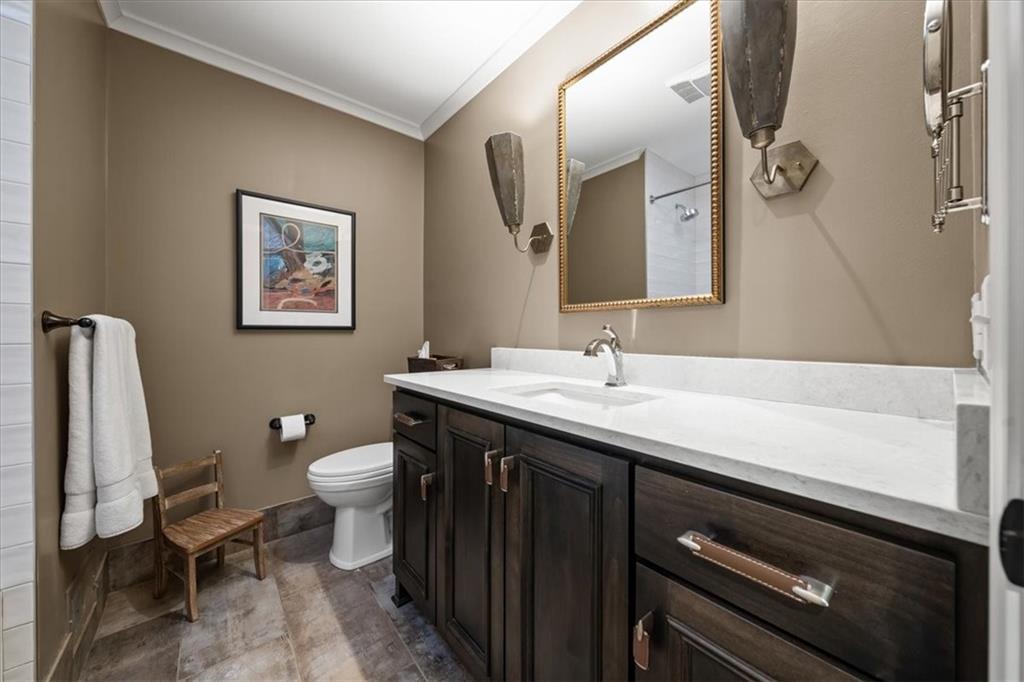 450 Hillcrest Road East Lake Quivira, KS 66217 - Photo 48 of 97