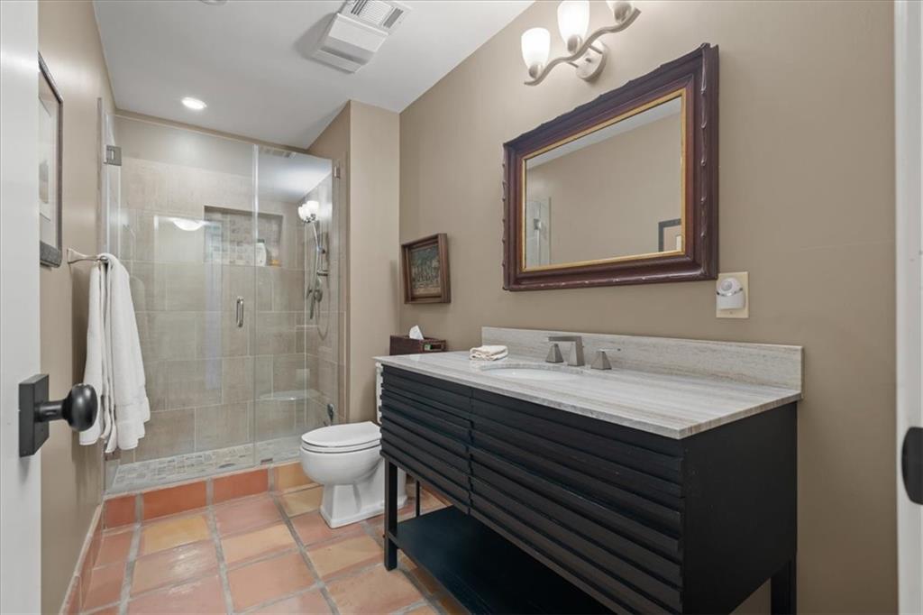 450 Hillcrest Road East Lake Quivira, KS 66217 - Photo 53 of 97