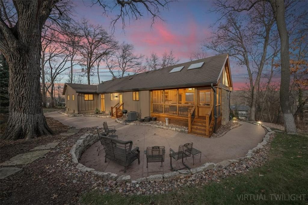 450 Hillcrest Road East Lake Quivira, KS 66217 - Photo 55 of 97