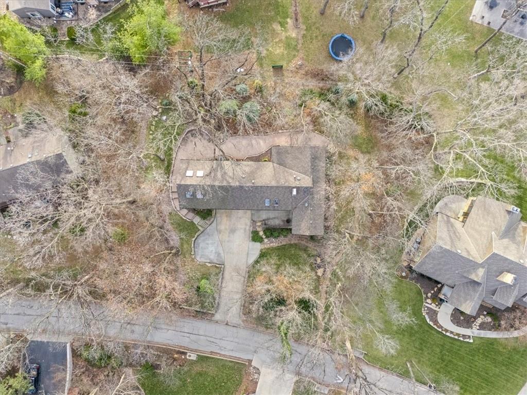 450 Hillcrest Road East Lake Quivira, KS 66217 - Photo 61 of 97