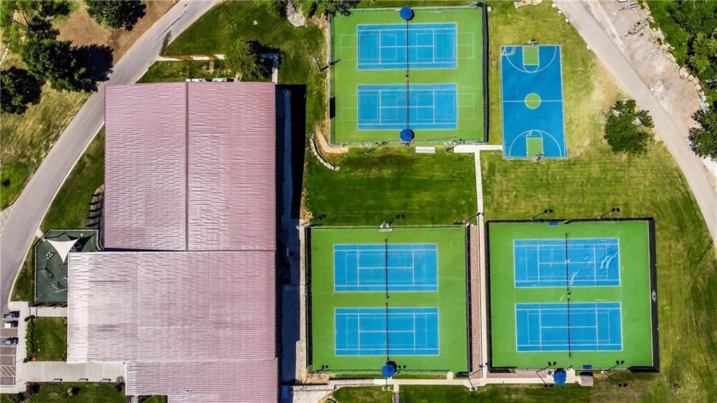 450 Hillcrest Road East Lake Quivira, KS 66217 - Photo 73 of 97