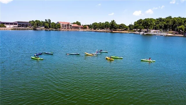 $1,275,000 | 450 Hillcrest Road East, Lake Quivira, KS 66217