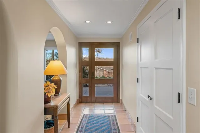 $1,275,000 | 450 Hillcrest Road East, Lake Quivira, KS 66217