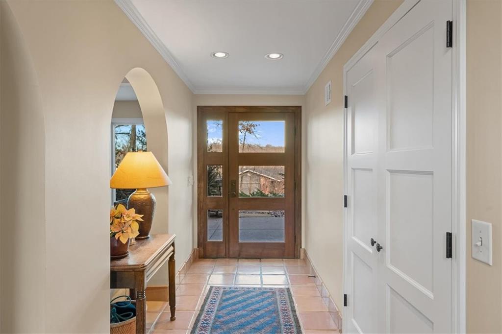 450 Hillcrest Road East Lake Quivira, KS 66217 - Photo 8 of 97