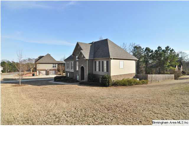 800 Alpine Circle Argo, AL 35120 - Photo 2 of 32