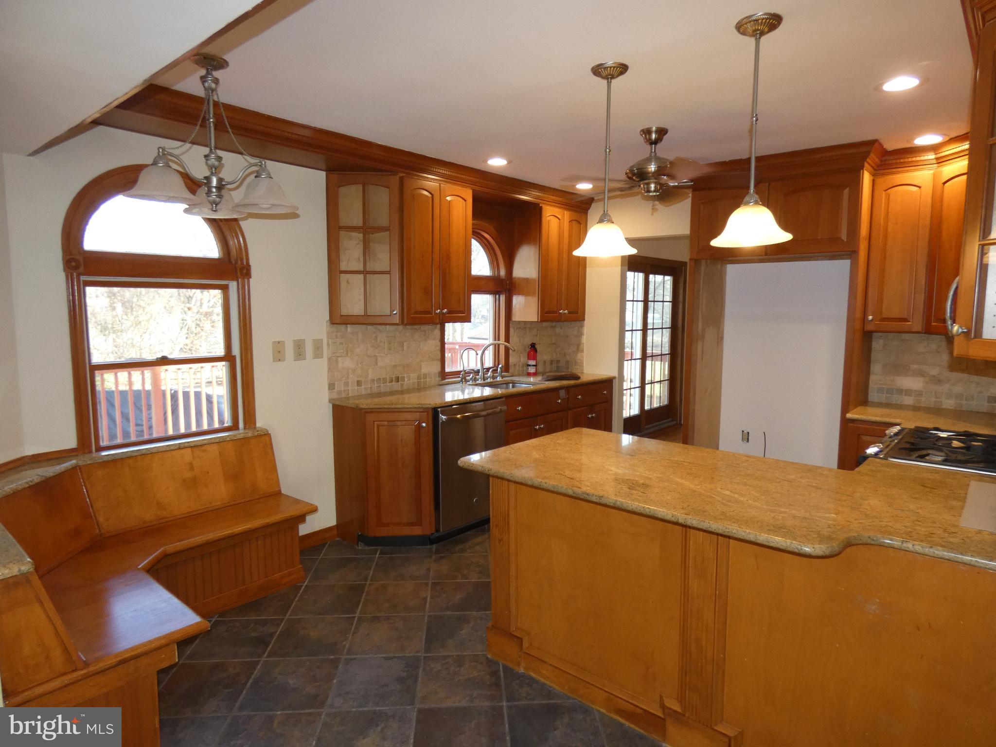 224 Hickory Corner Road Hightstown, NJ 08520 - Photo 4 of 78 Gallery Image 4