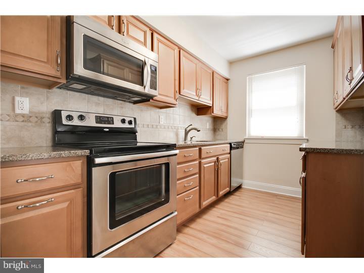 1475 Mt Holly Road, Unit D1 Edgewater Park, NJ 08010 - Photo 3 of 25 Kitchen