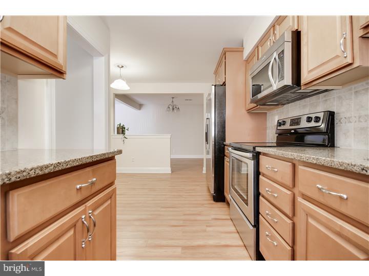 1475 Mt Holly Road, Unit D1 Edgewater Park, NJ 08010 - Photo 6 of 25 Kitchen