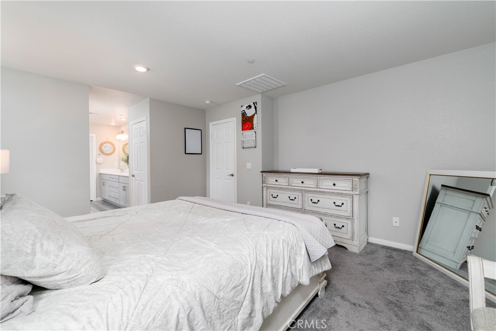 3682 Loheria Street Riverside, CA 92503 - Photo 16 of 37 Primary Bedroom