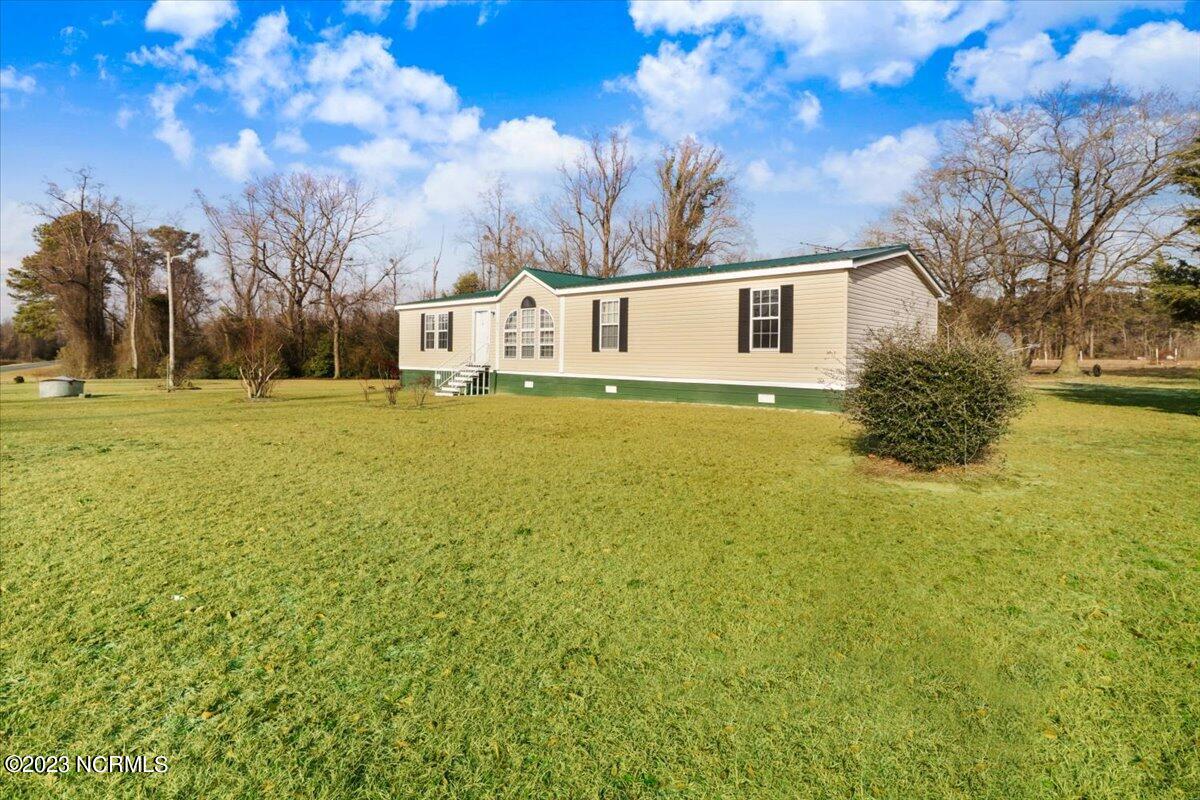 475 White Flash Road Mount Olive, NC 28365 - Photo 4 of 30 02-475 White Flash Rd-2