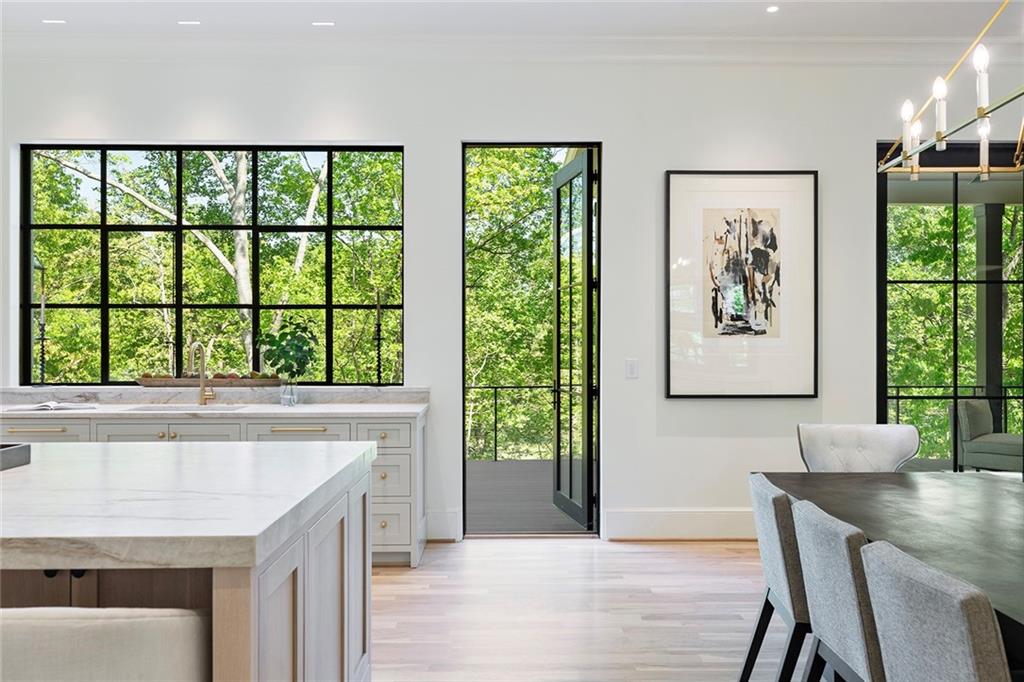 3290 Dunlop Court Atlanta, GA 30319 - Photo 18 of 81