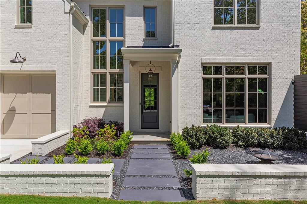 3290 Dunlop Court Atlanta, GA 30319 - Photo 4 of 81