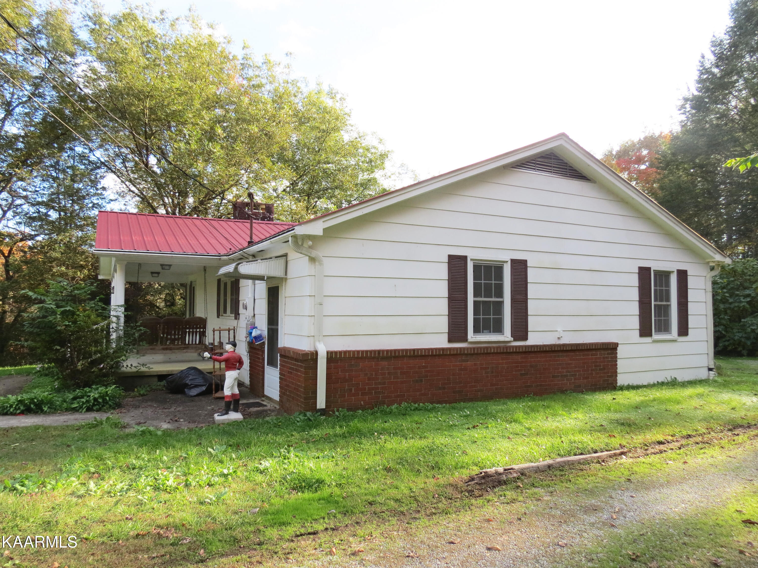 458 Haney Hollow Road Clinton, TN 37716 - Photo 2 of 20 hh30