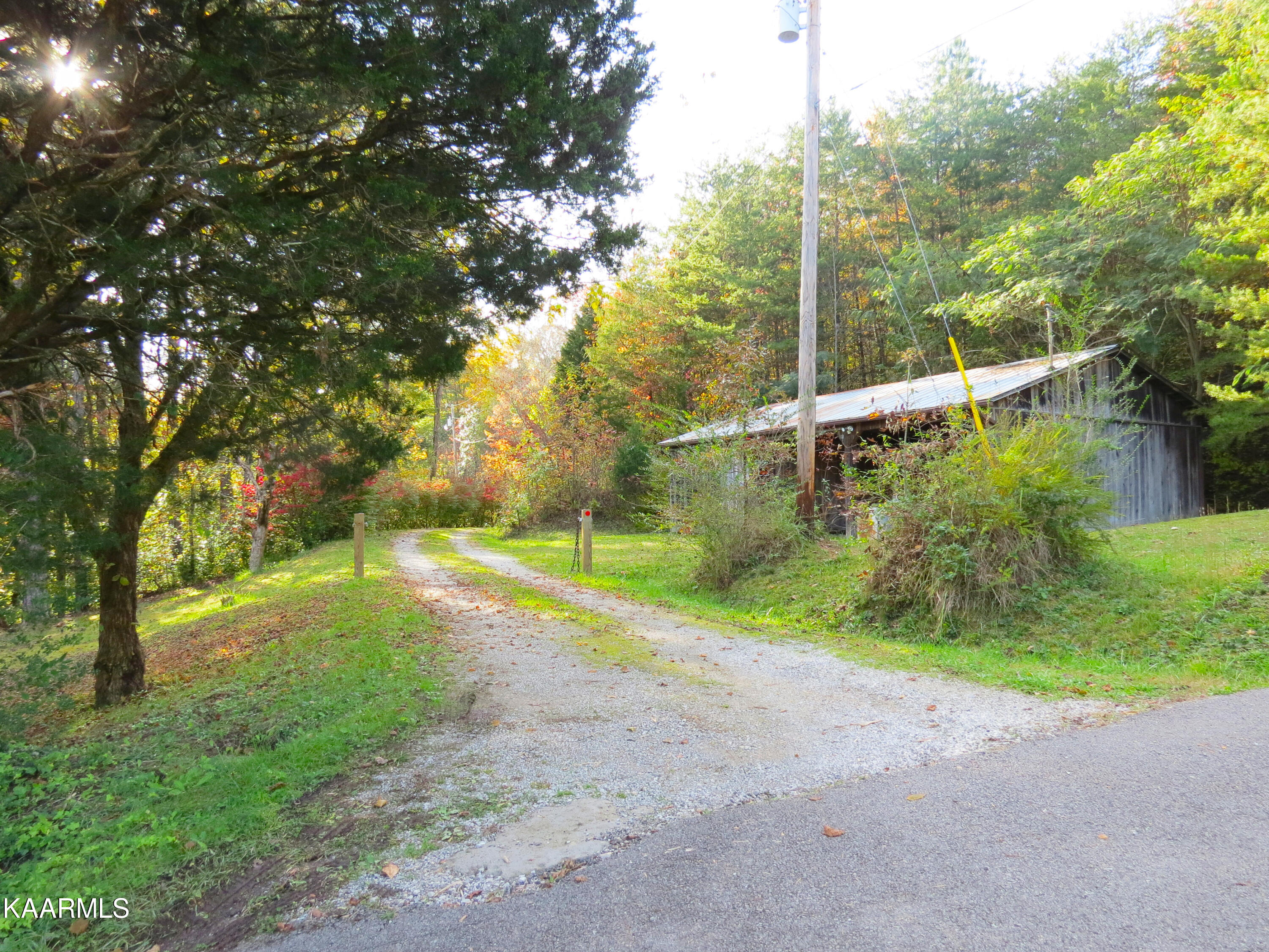 458 Haney Hollow Road Clinton, TN 37716 - Photo 3 of 20 hh1