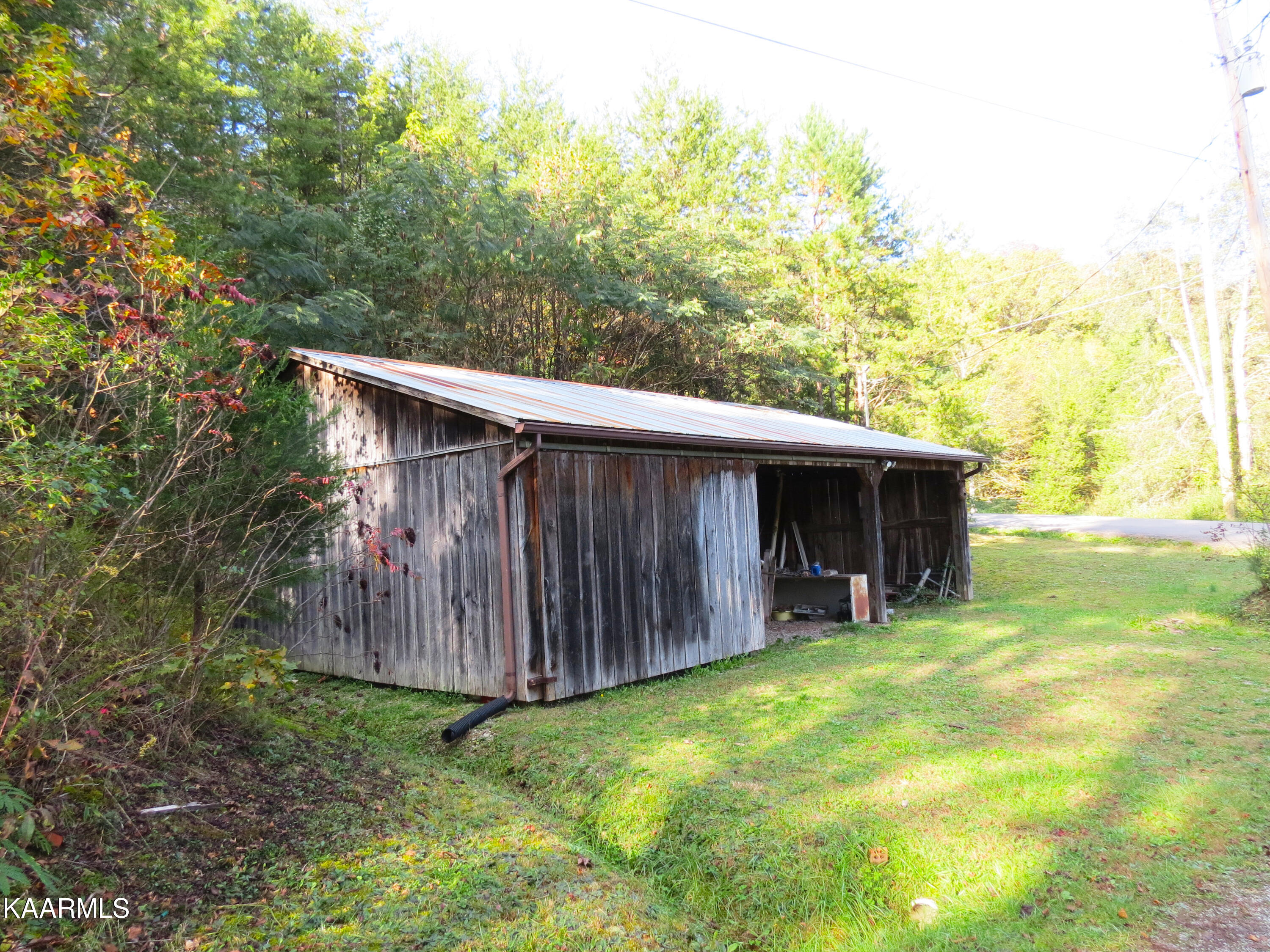 458 Haney Hollow Road Clinton, TN 37716 - Photo 4 of 20 hh2