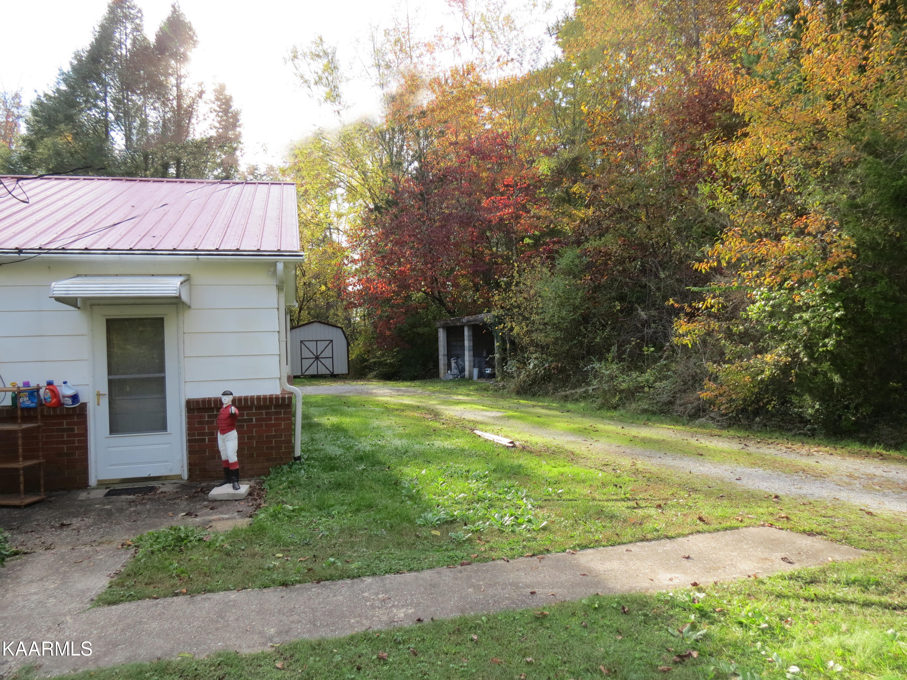 458 Haney Hollow Road Clinton, TN 37716 - Photo 5 of 20 hh6