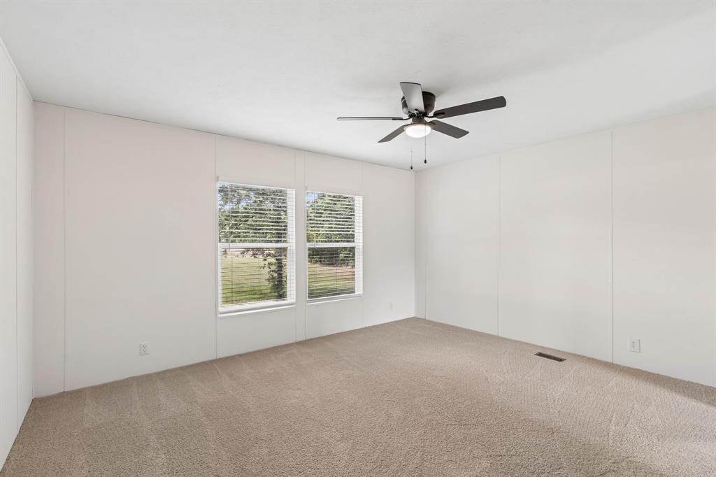 139 Cedar Drive Azle, TX 76020 - Photo 12 of 31