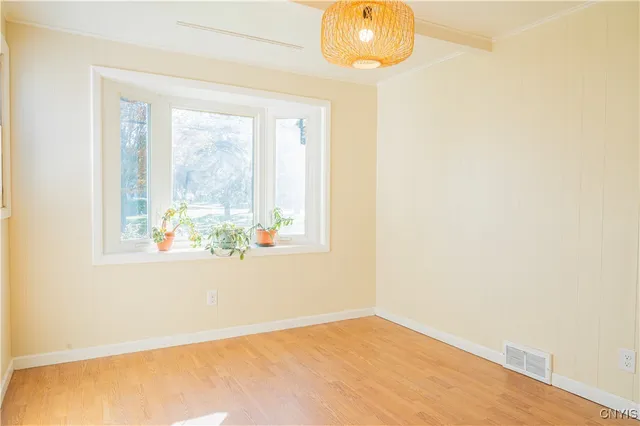 $187,500 | 340 South Willow Street, Oneida, NY 13421