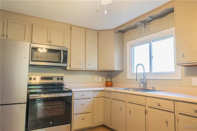 $187,500 | 340 South Willow Street, Oneida, NY 13421