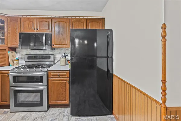 $345,000 | 911 Bayberry Lane, Red Bud, IL 62278