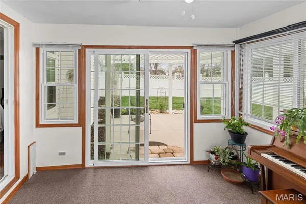 $345,000 | 911 Bayberry Lane, Red Bud, IL 62278
