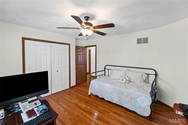 $345,000 | 911 Bayberry Lane, Red Bud, IL 62278