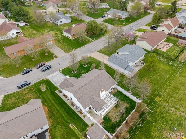 $345,000 | 911 Bayberry Lane, Red Bud, IL 62278