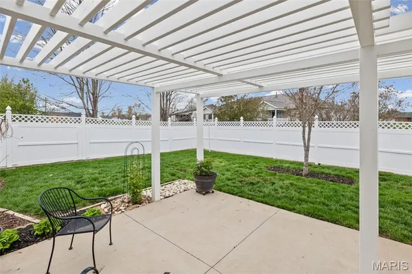 $345,000 | 911 Bayberry Lane, Red Bud, IL 62278