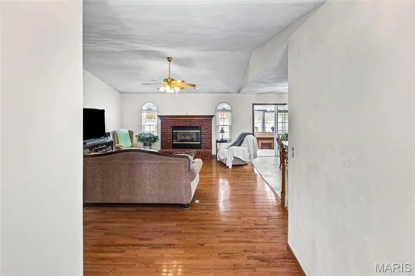 $345,000 | 911 Bayberry Lane, Red Bud, IL 62278