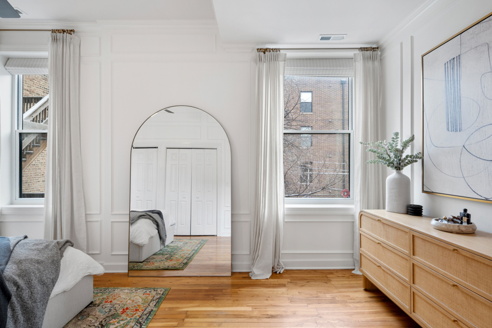 618 West Barry Avenue, Unit 2 Chicago, IL 60657 - Photo 14 of 21