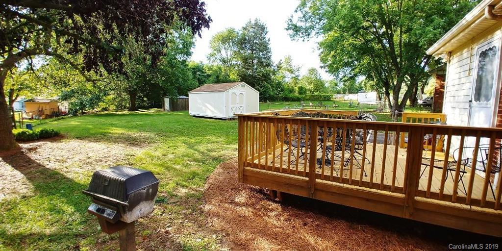 924 Ranch Road Charlotte, NC 28208 - Photo 2 of 14 Gallery Image 2