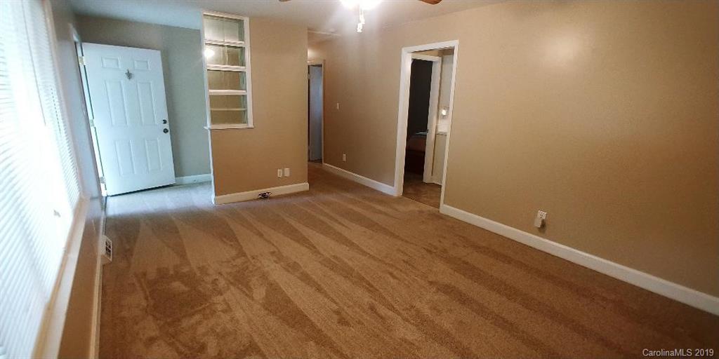 924 Ranch Road Charlotte, NC 28208 - Photo 6 of 14 Gallery Image 6