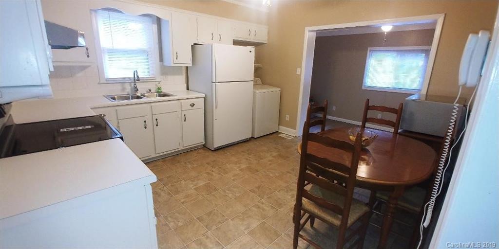 924 Ranch Road Charlotte, NC 28208 - Photo 9 of 14 Gallery Image 9