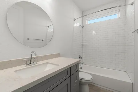 $775,000 | 452 Crimson Sky Court, Dripping Springs, TX 78620