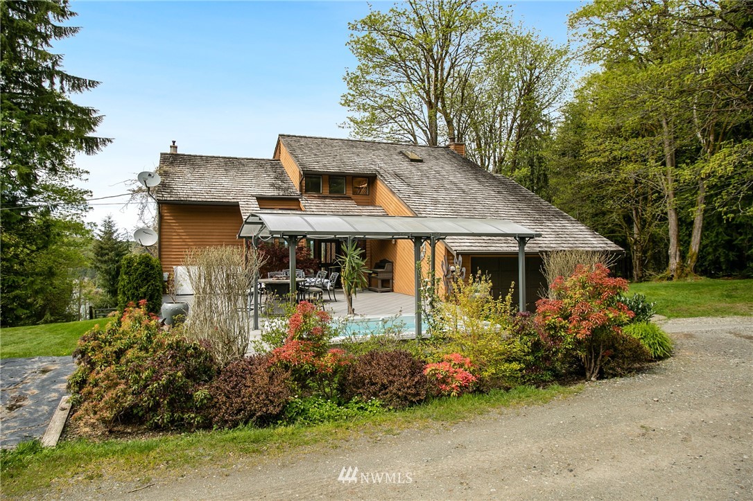 2111 South Lake Roesiger Road Snohomish, WA 98290 - Photo 2 of 39