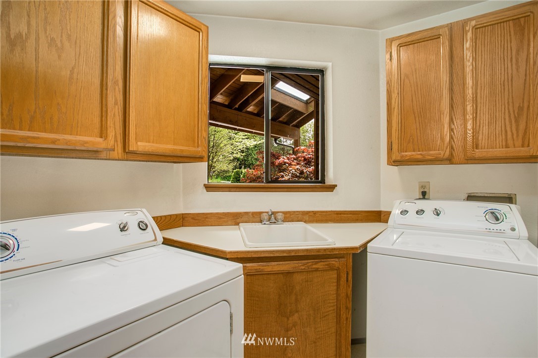 2111 South Lake Roesiger Road Snohomish, WA 98290 - Photo 14 of 39