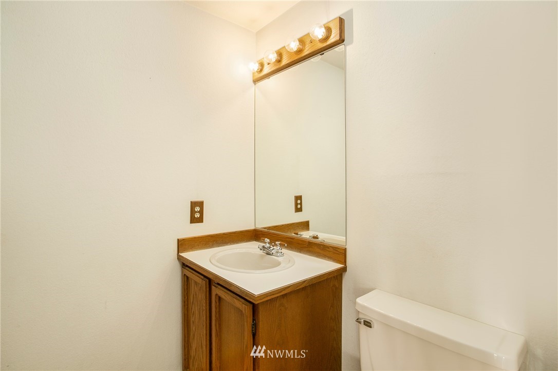 2111 South Lake Roesiger Road Snohomish, WA 98290 - Photo 15 of 39
