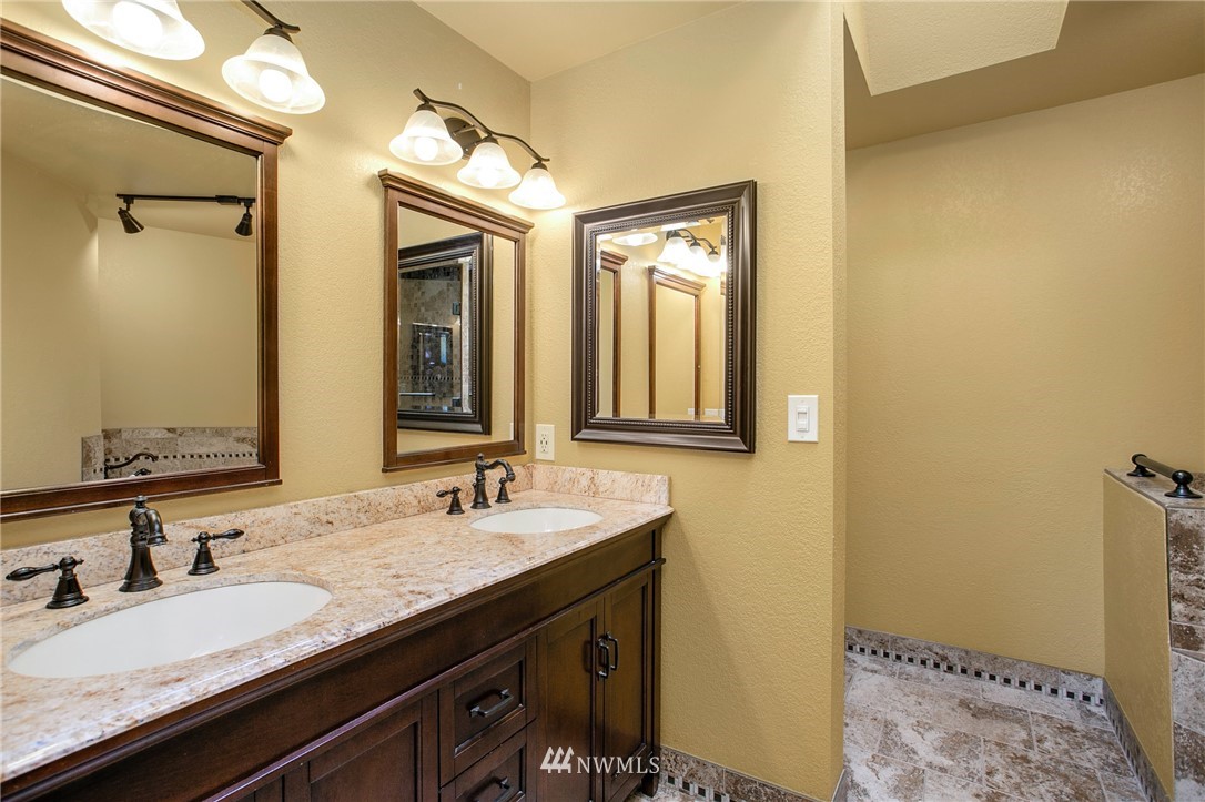 2111 South Lake Roesiger Road Snohomish, WA 98290 - Photo 19 of 39