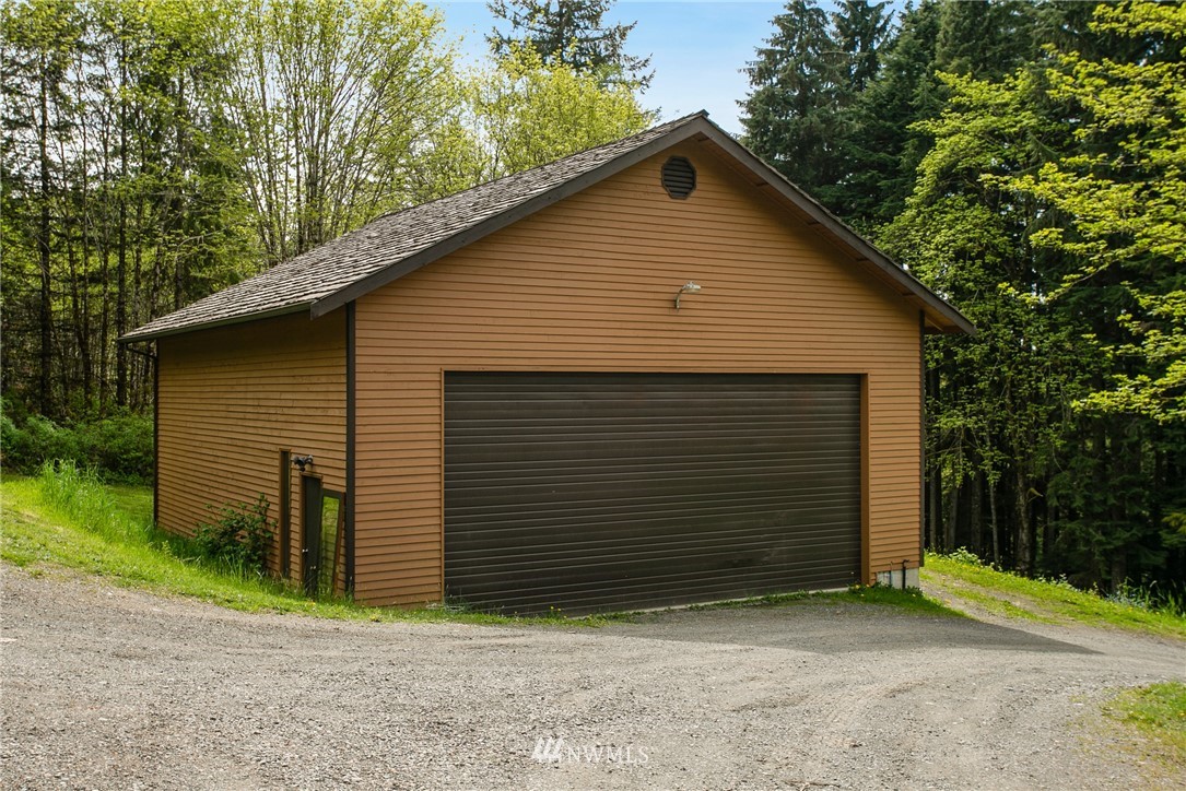 2111 South Lake Roesiger Road Snohomish, WA 98290 - Photo 3 of 39