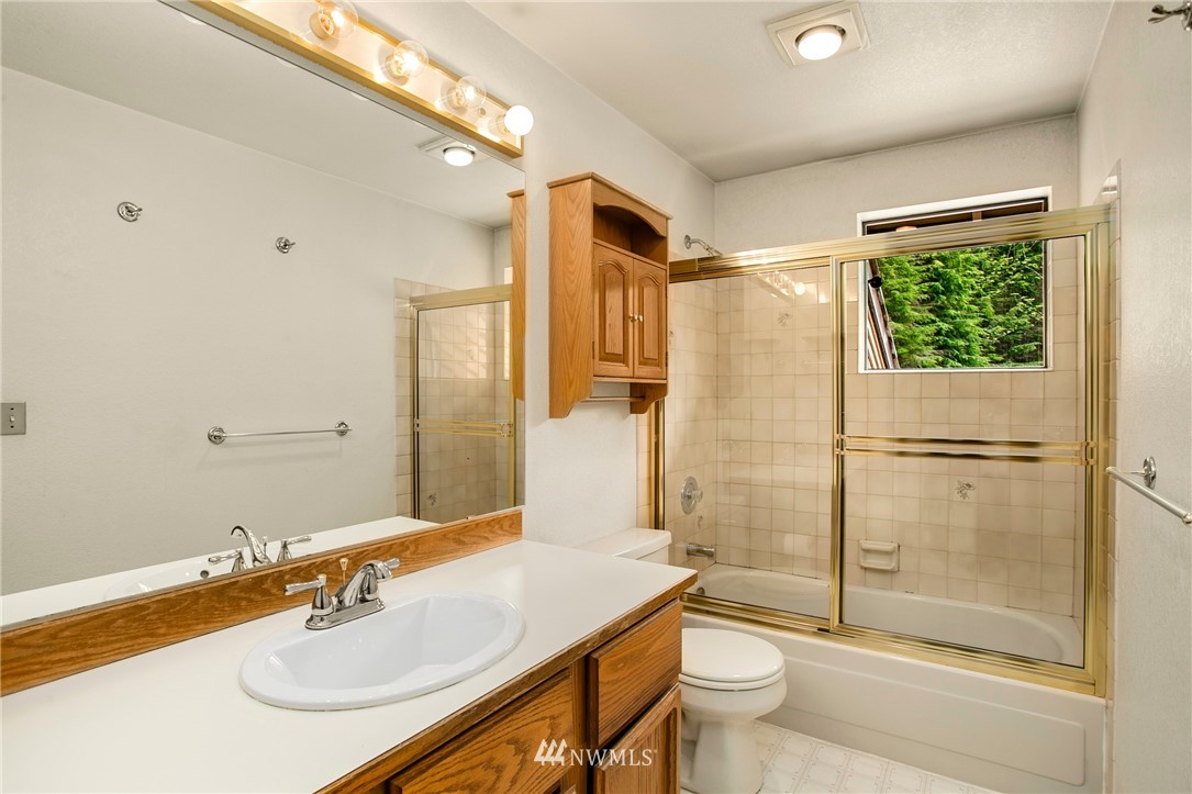 2111 South Lake Roesiger Road Snohomish, WA 98290 - Photo 24 of 39