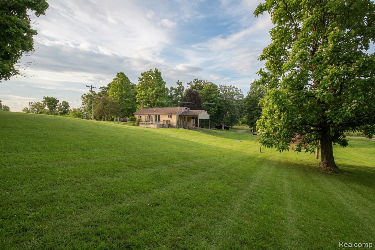 8040 Smith Road Gaines, MI 48436 - Photo 14 of 30 Yard