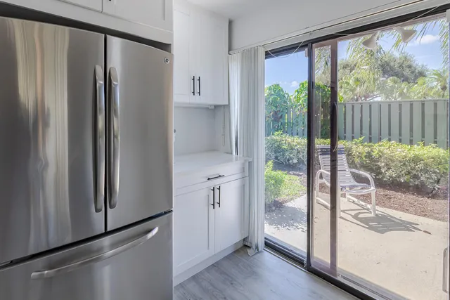 $410,000 | 6893 Southeast Bunker Hill Drive, Hobe Sound, FL 33455