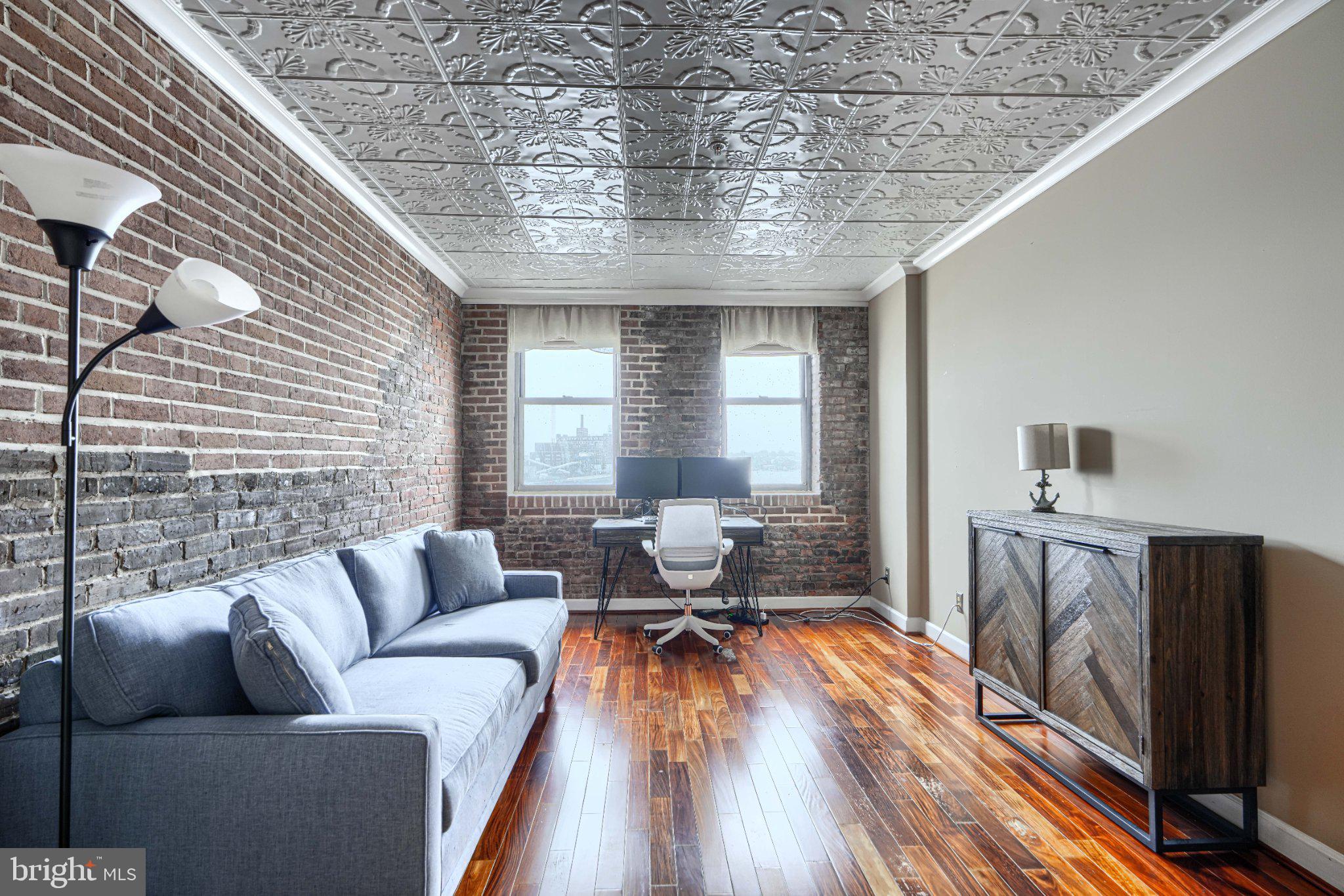 1000 Fell Street, Unit 606 Baltimore, MD 21231 - Photo 20 of 56 Chic urban retreat with vintage charm.