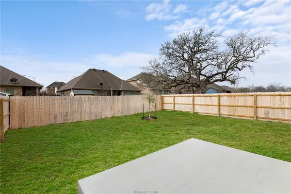 $2,400 | 15217 Still Water Mdw Loop, College Station, TX 77845