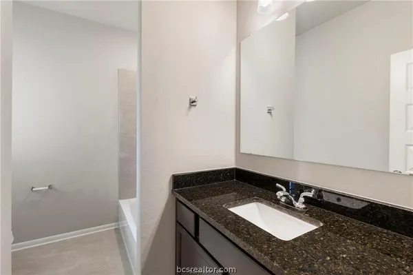 $2,400 | 15217 Still Water Mdw Loop, College Station, TX 77845